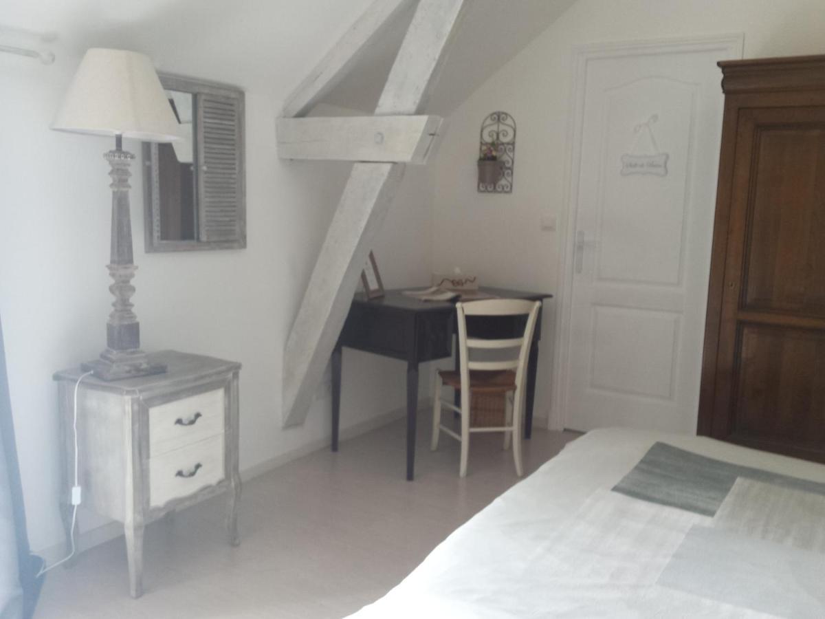 Chambres Des Rosiers Sennevieres Экстерьер фото