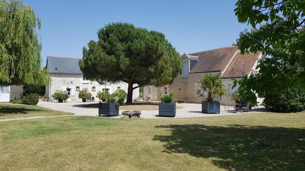 Chambres Des Rosiers Sennevieres Экстерьер фото